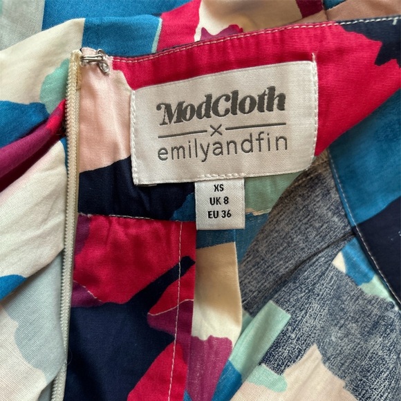 ModCloth x emilyandfin Floral Skirt - Picture 3 of 3